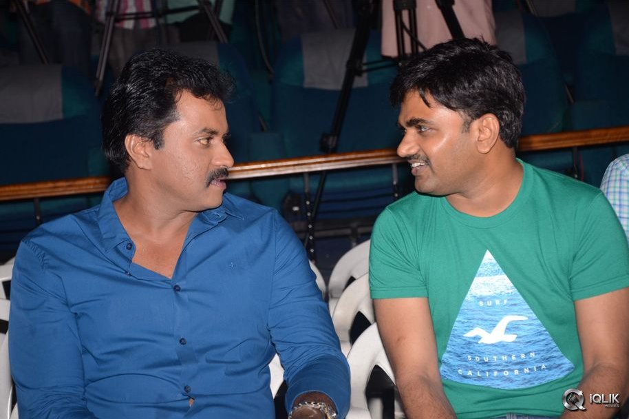 Jakkanna-Movie-Platinum-Disc-Function